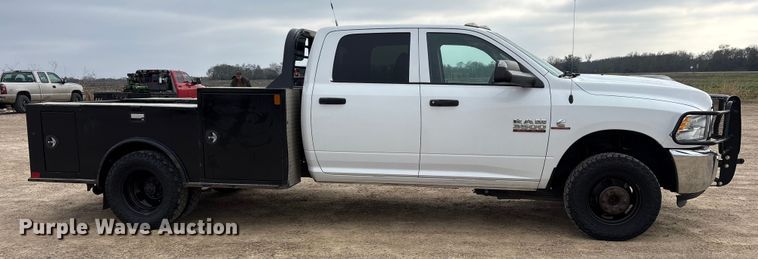 image for item DM1990 2017 RAM 3500HD Crew Cab flatbed pickup truck