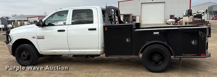 image for item DM1990 2017 RAM 3500HD Crew Cab flatbed pickup truck
