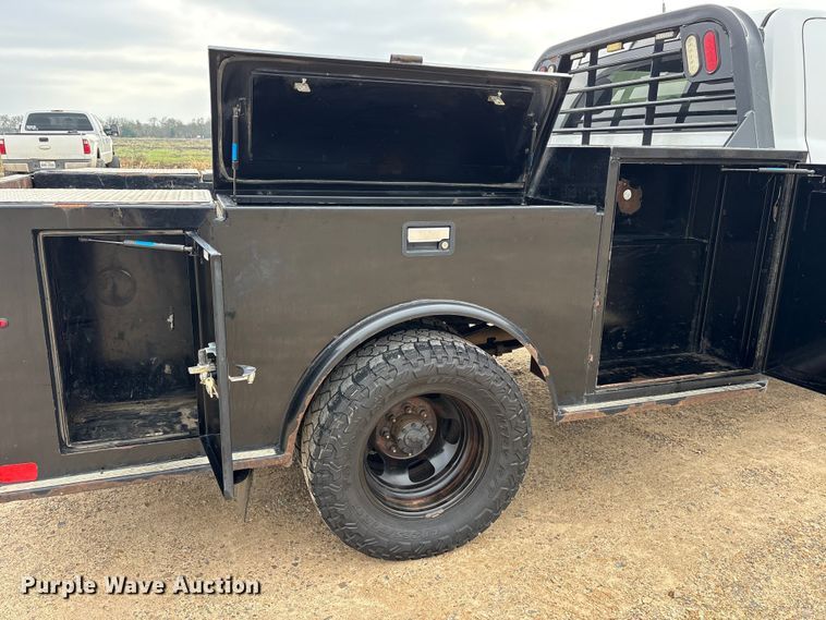 image for item DM1990 2017 RAM 3500HD Crew Cab flatbed pickup truck