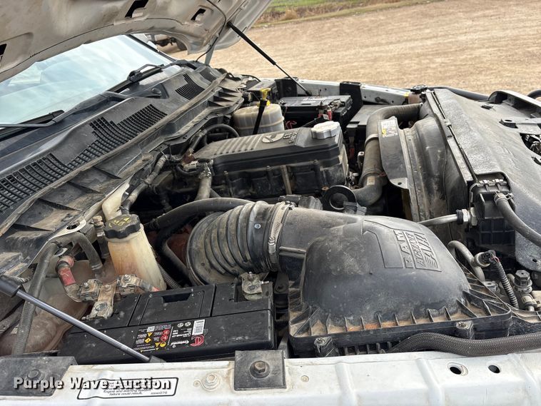 image for item DM1990 2017 RAM 3500HD Crew Cab flatbed pickup truck