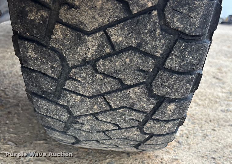 image for item DM1990 2017 RAM 3500HD Crew Cab flatbed pickup truck