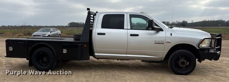 image for item DM1992 2016 RAM 3500HD Crew Cab flatbed pickup truck
