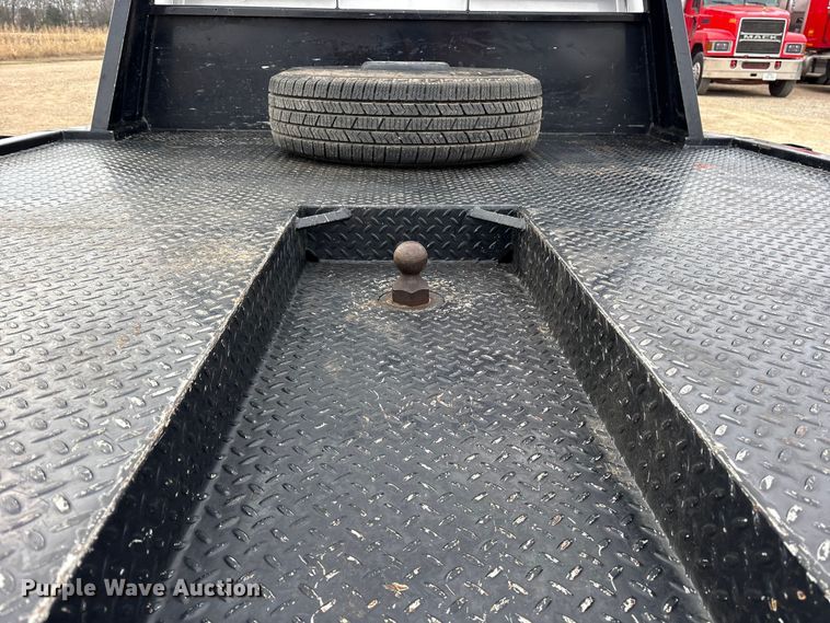 image for item DM1992 2016 RAM 3500HD Crew Cab flatbed pickup truck