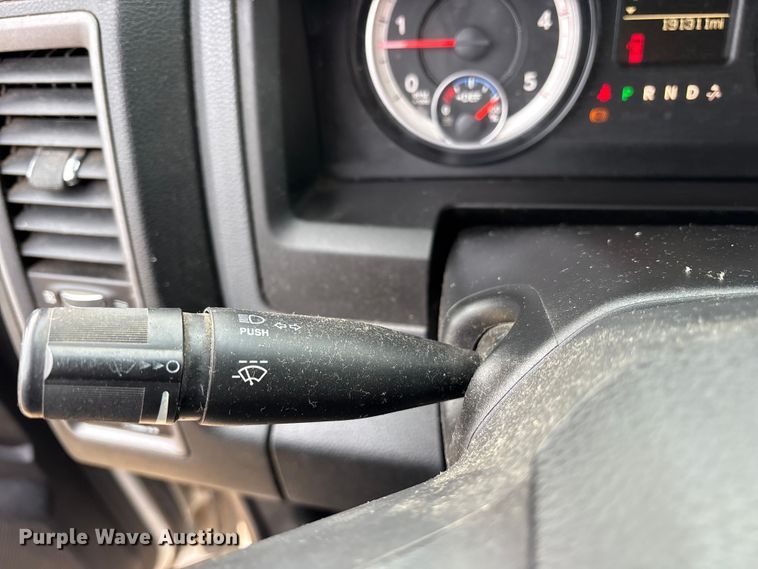 image for item DM1992 2016 RAM 3500HD Crew Cab flatbed pickup truck