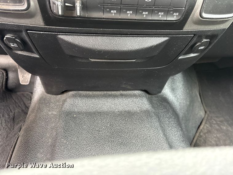 image for item DM1992 2016 RAM 3500HD Crew Cab flatbed pickup truck