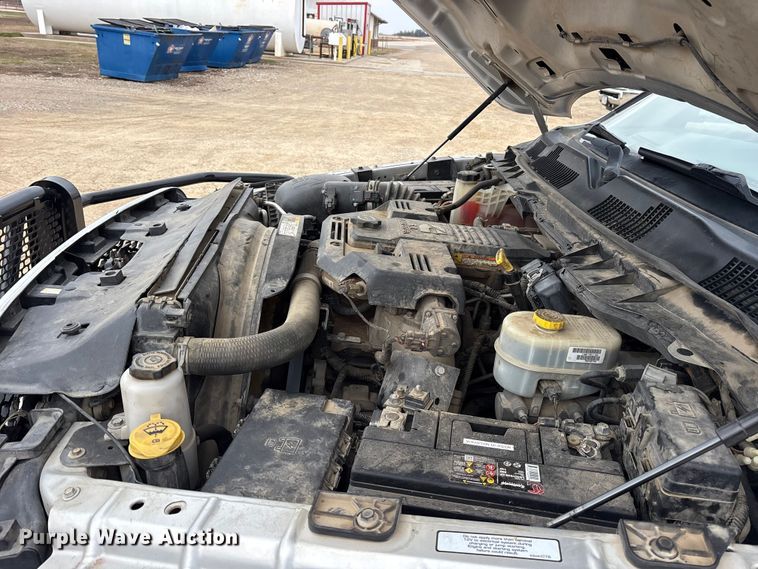 image for item DM1992 2016 RAM 3500HD Crew Cab flatbed pickup truck