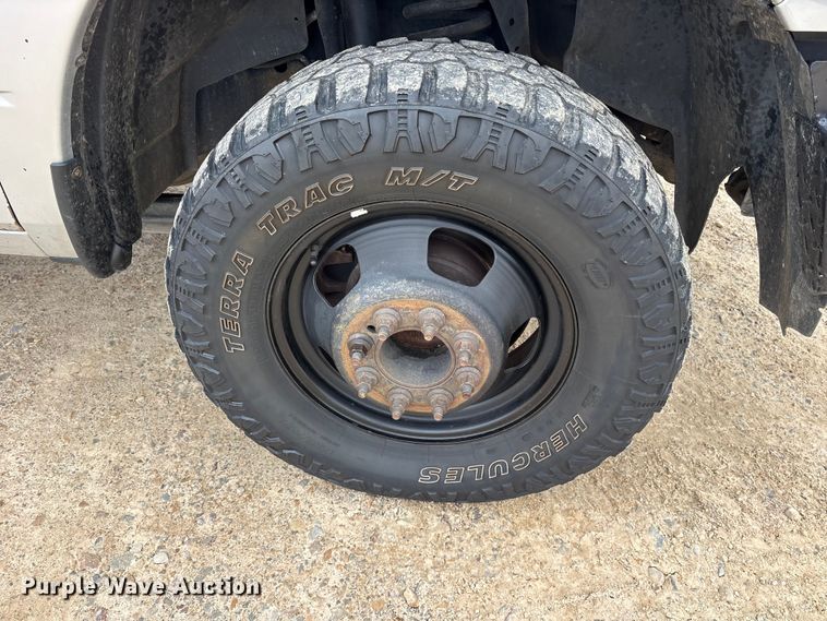 image for item DM1992 2016 RAM 3500HD Crew Cab flatbed pickup truck