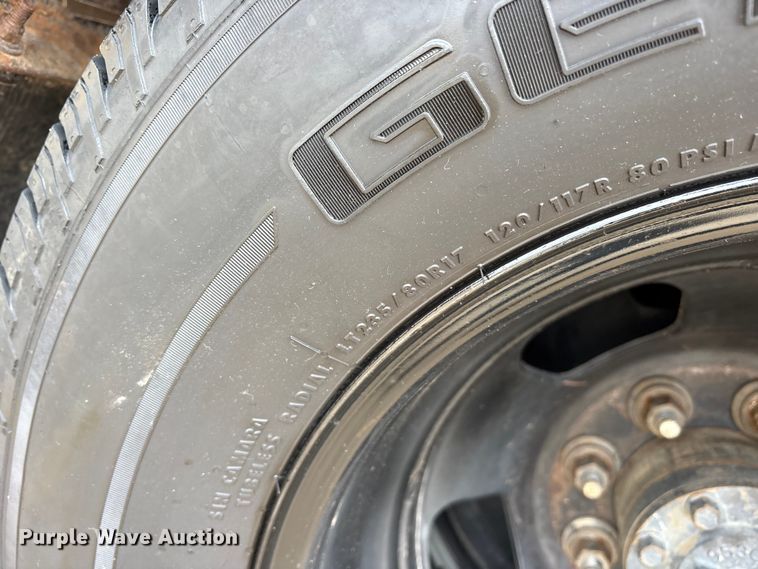 image for item DM1992 2016 RAM 3500HD Crew Cab flatbed pickup truck