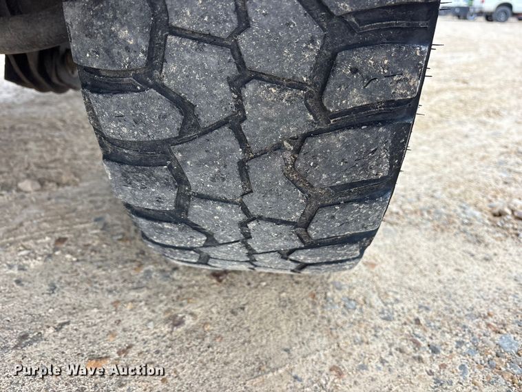 image for item DM1992 2016 RAM 3500HD Crew Cab flatbed pickup truck