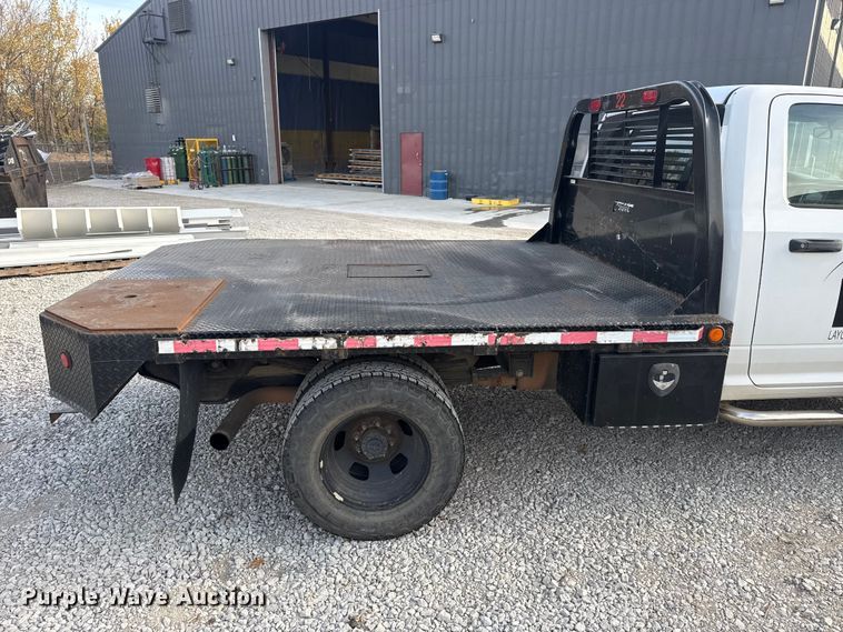 image for item DQ4146 2018 RAM 3500HD flatbed pickup truck