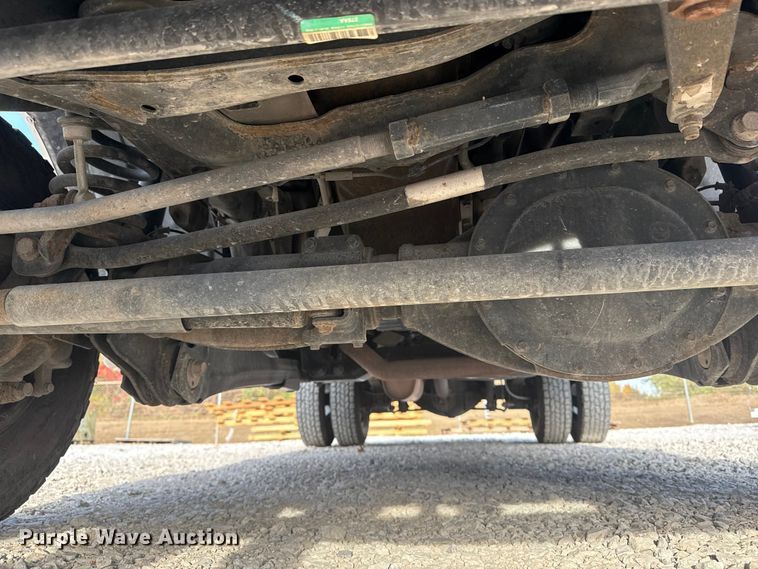 image for item DQ4146 2018 RAM 3500HD flatbed pickup truck