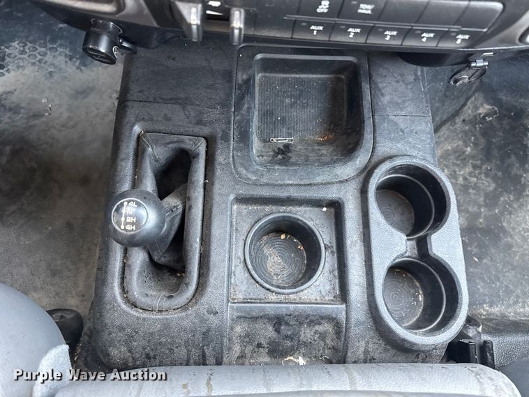 image for item DQ4146 2018 RAM 3500HD flatbed pickup truck