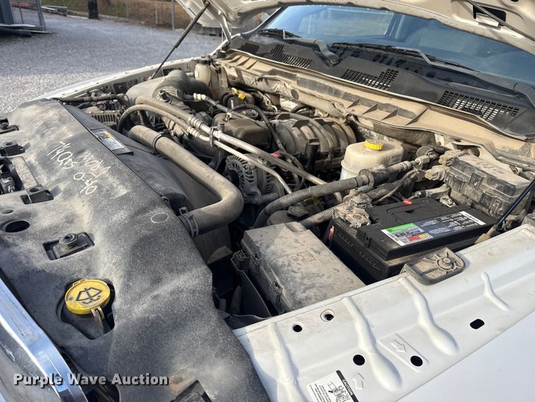 image for item DQ4146 2018 RAM 3500HD flatbed pickup truck