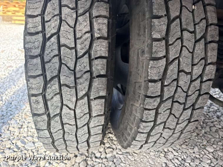 image for item DQ4146 2018 RAM 3500HD flatbed pickup truck