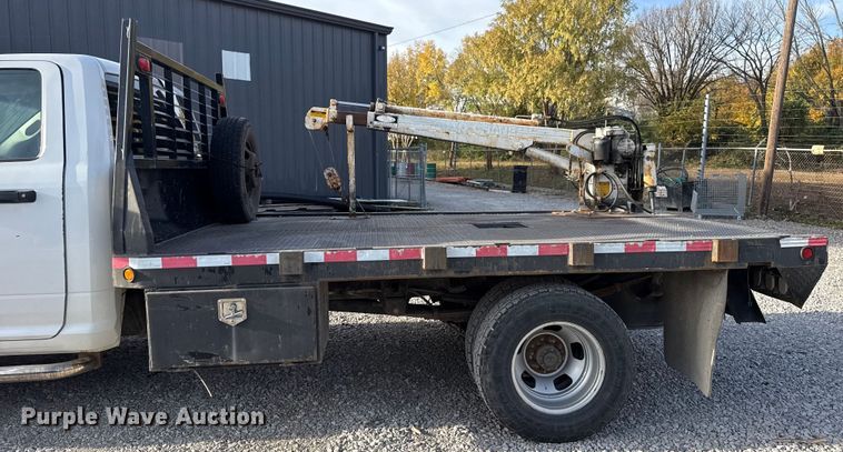 image for item DQ4147 2012 Dodge Ram 3500HD flatbed pickup truck