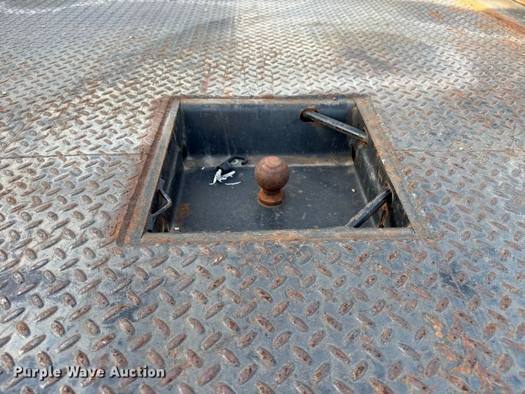 image for item DQ4147 2012 Dodge Ram 3500HD flatbed pickup truck