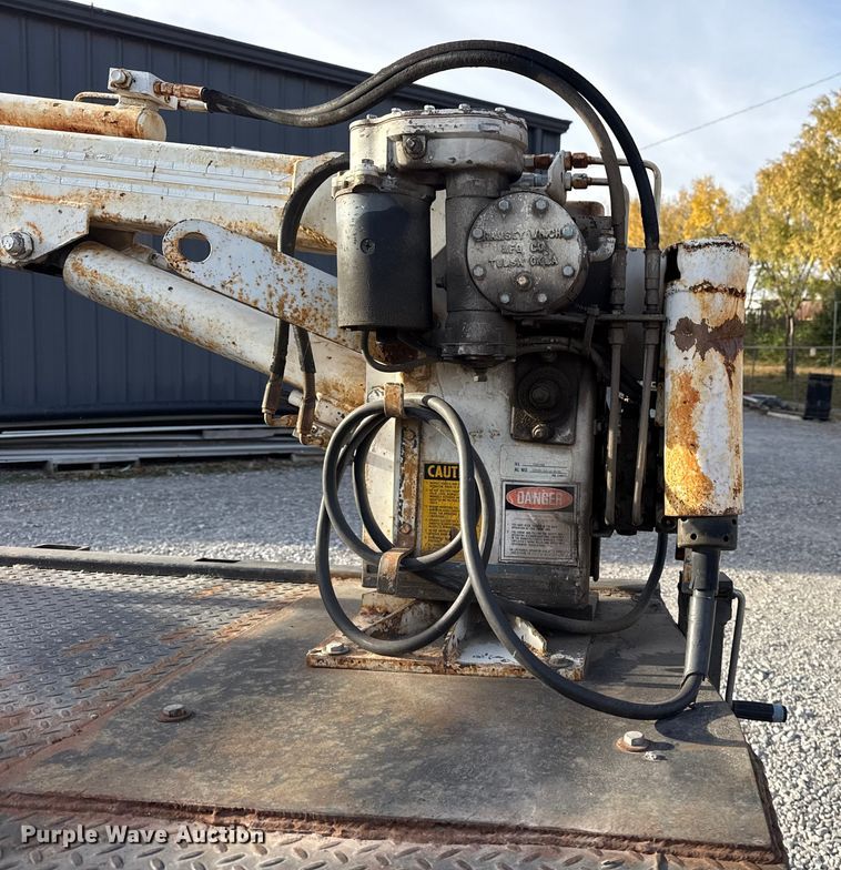 image for item DQ4147 2012 Dodge Ram 3500HD flatbed pickup truck