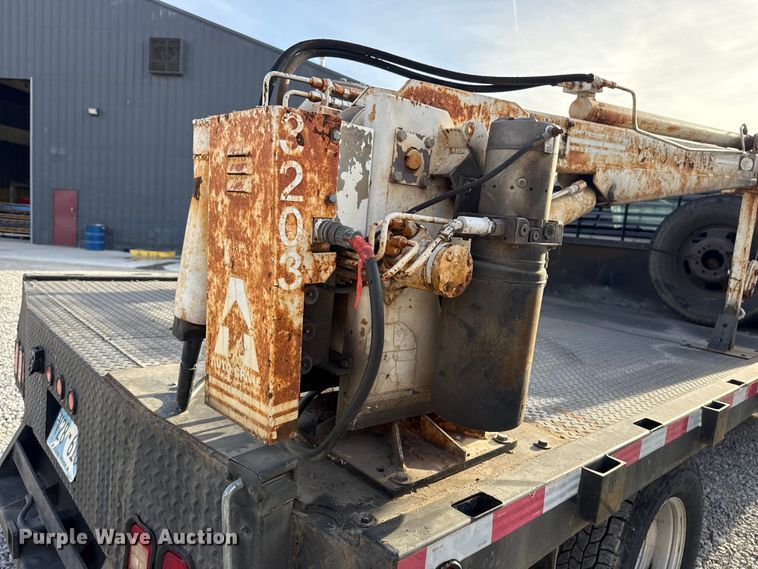 image for item DQ4147 2012 Dodge Ram 3500HD flatbed pickup truck