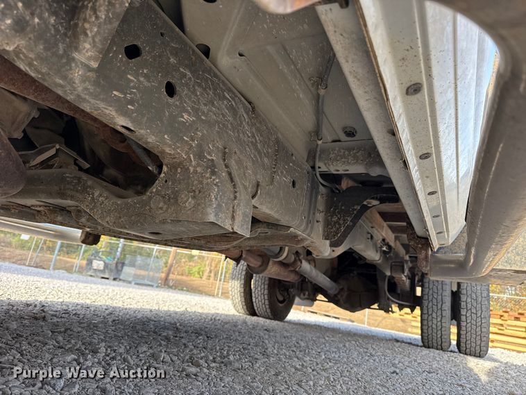 image for item DQ4147 2012 Dodge Ram 3500HD flatbed pickup truck