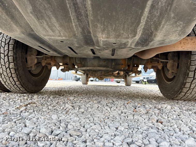 image for item DQ4147 2012 Dodge Ram 3500HD flatbed pickup truck