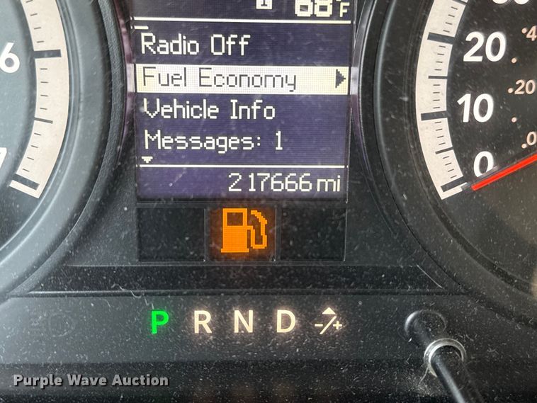 image for item DQ4147 2012 Dodge Ram 3500HD flatbed pickup truck