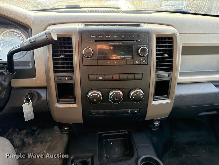 image for item DQ4147 2012 Dodge Ram 3500HD flatbed pickup truck