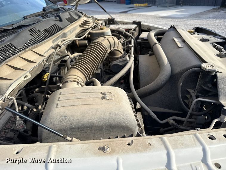 image for item DQ4147 2012 Dodge Ram 3500HD flatbed pickup truck