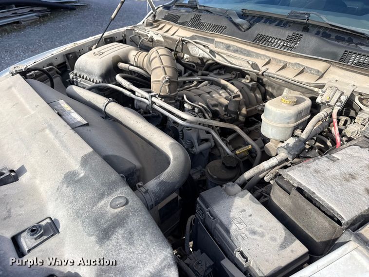 image for item DQ4147 2012 Dodge Ram 3500HD flatbed pickup truck