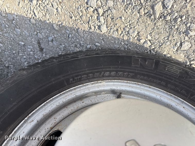 image for item DQ4147 2012 Dodge Ram 3500HD flatbed pickup truck