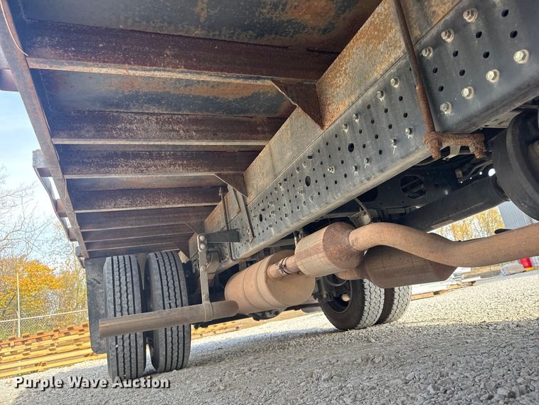 image for item DQ4148 2019 Mitsubishi Fuso FE140 flatbed truck