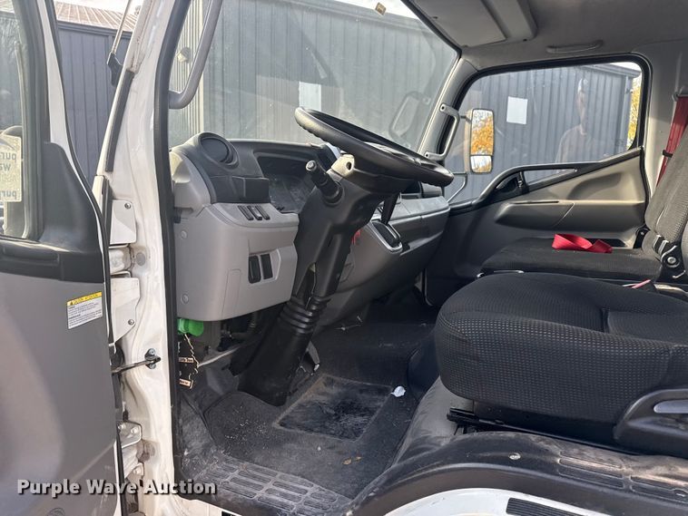 image for item DQ4148 2019 Mitsubishi Fuso FE140 flatbed truck