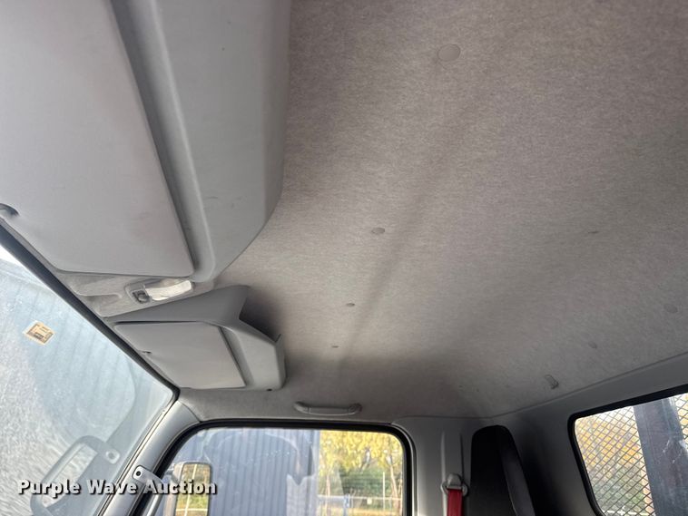 image for item DQ4148 2019 Mitsubishi Fuso FE140 flatbed truck