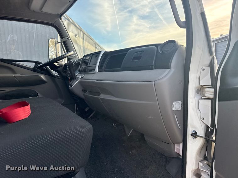 image for item DQ4148 2019 Mitsubishi Fuso FE140 flatbed truck