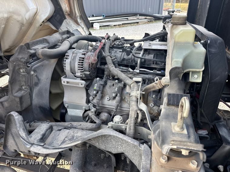 image for item DQ4148 2019 Mitsubishi Fuso FE140 flatbed truck