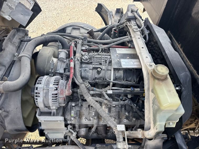 image for item DQ4148 2019 Mitsubishi Fuso FE140 flatbed truck