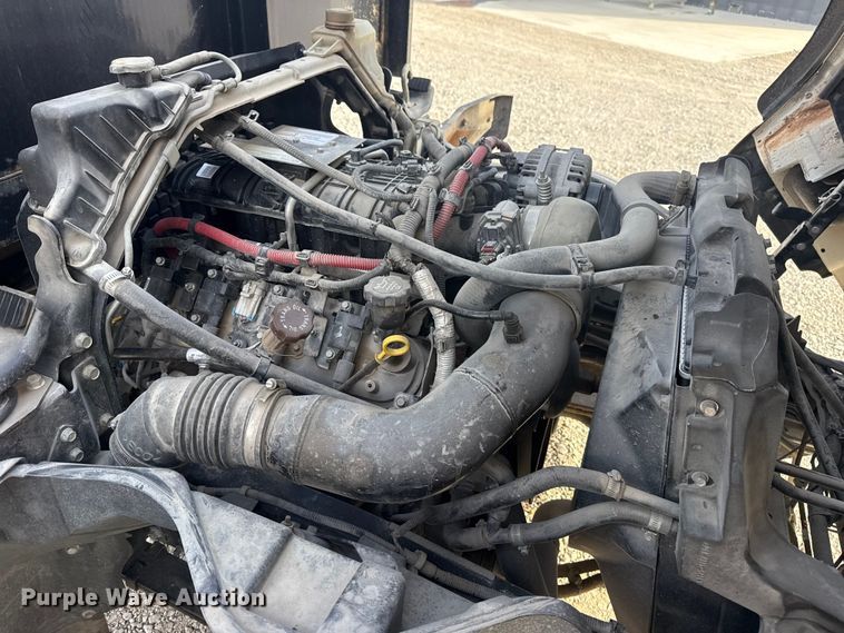 image for item DQ4148 2019 Mitsubishi Fuso FE140 flatbed truck