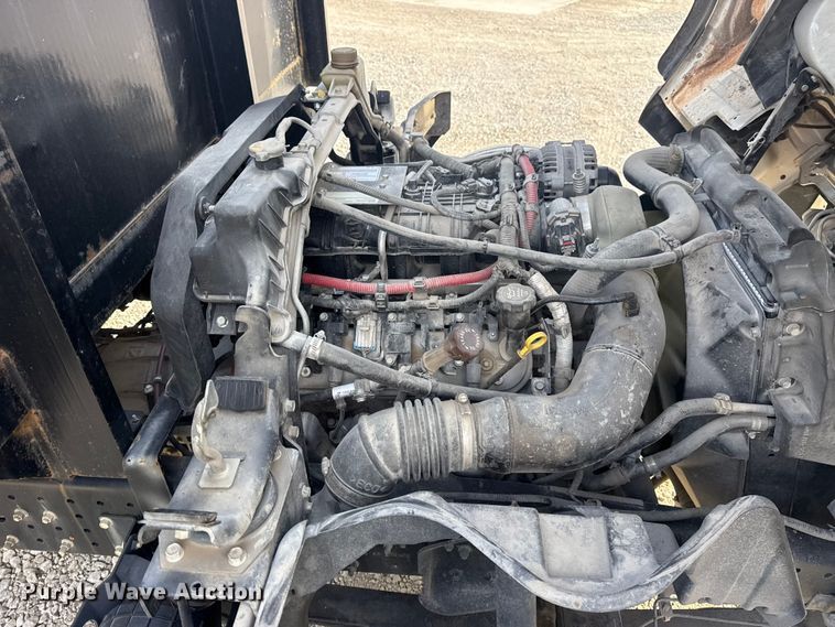 image for item DQ4148 2019 Mitsubishi Fuso FE140 flatbed truck