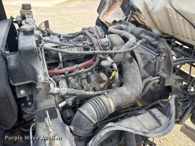 image for item DQ4148 2019 Mitsubishi Fuso FE140 flatbed truck