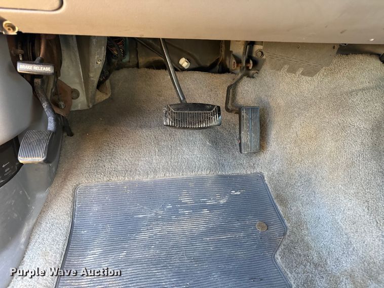 image for item DQ4151 1995 Ford Bronco SUV