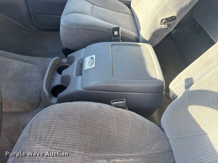 image for item DQ4151 1995 Ford Bronco SUV