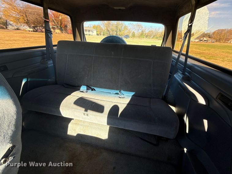 image for item DQ4151 1995 Ford Bronco SUV