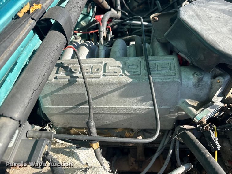 image for item DQ4151 1995 Ford Bronco SUV