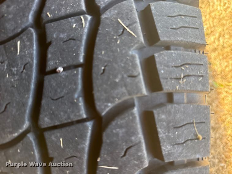 image for item DQ4151 1995 Ford Bronco SUV