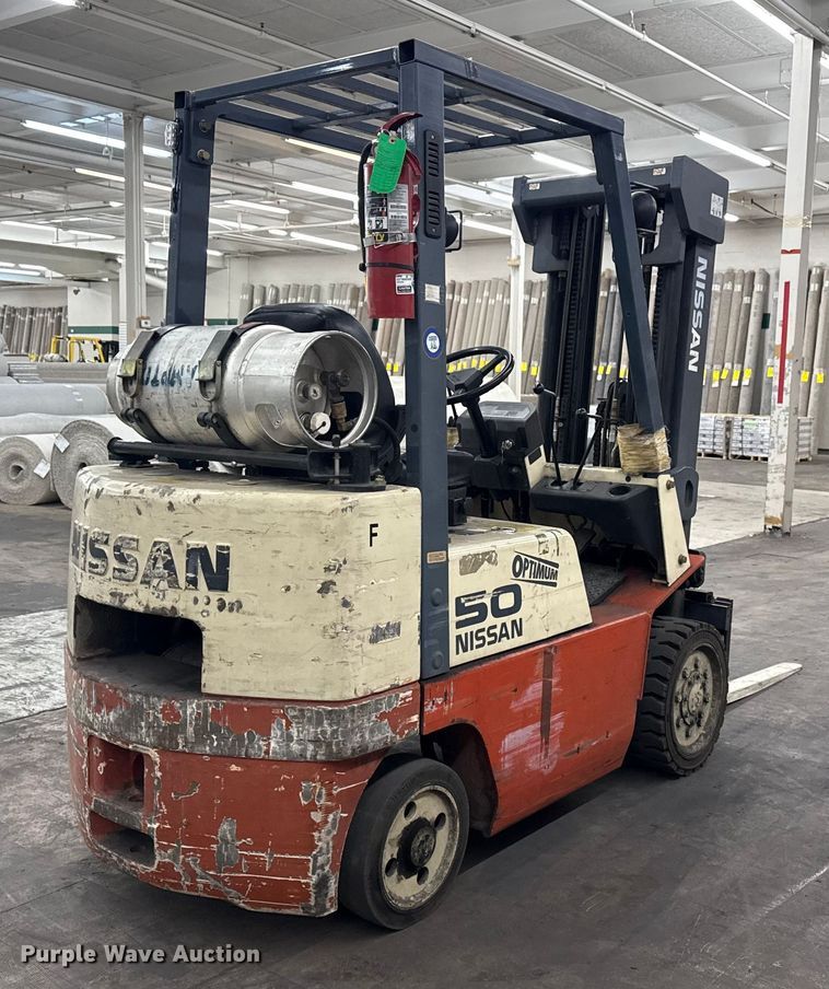 MONTACARGAS NISSAN CPJ02A25PV