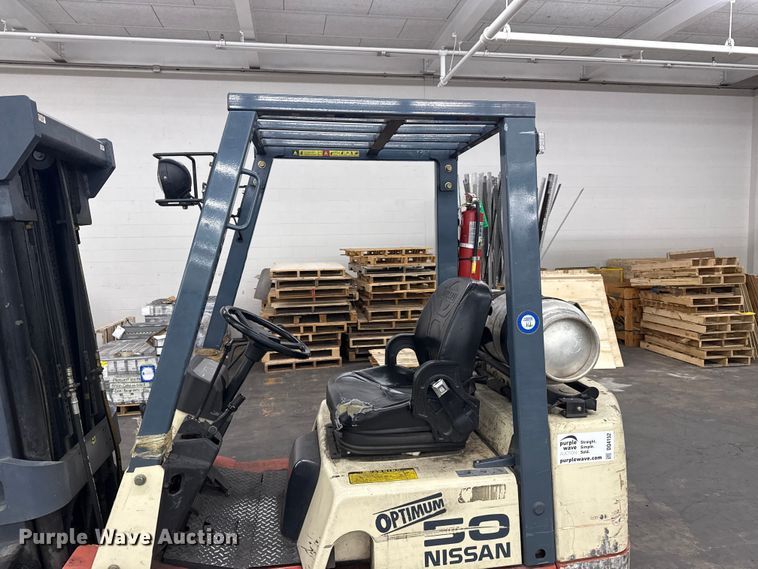 image for item DQ4152 Nissan CPJ02A25PV forklift