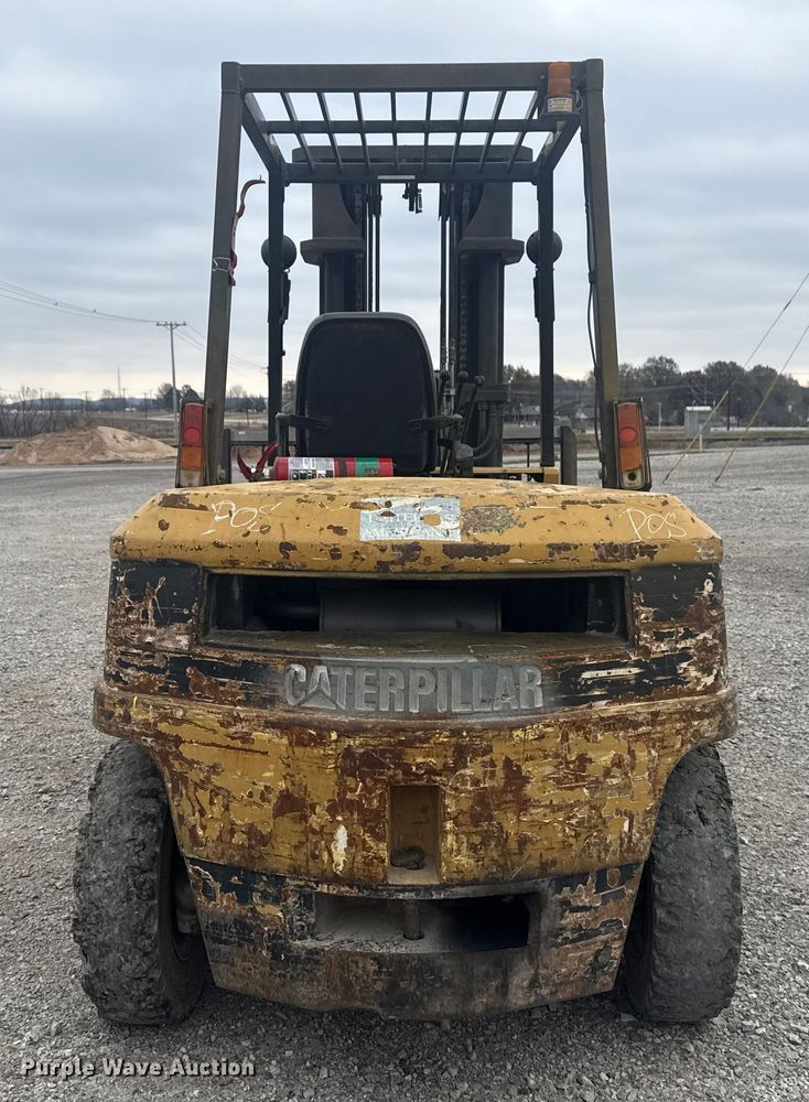 image for item DQ4170 Caterpillar DP45 forklift