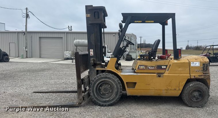 image for item DQ4170 Caterpillar DP45 forklift