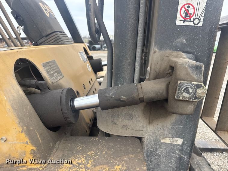 image for item DQ4170 Caterpillar DP45 forklift