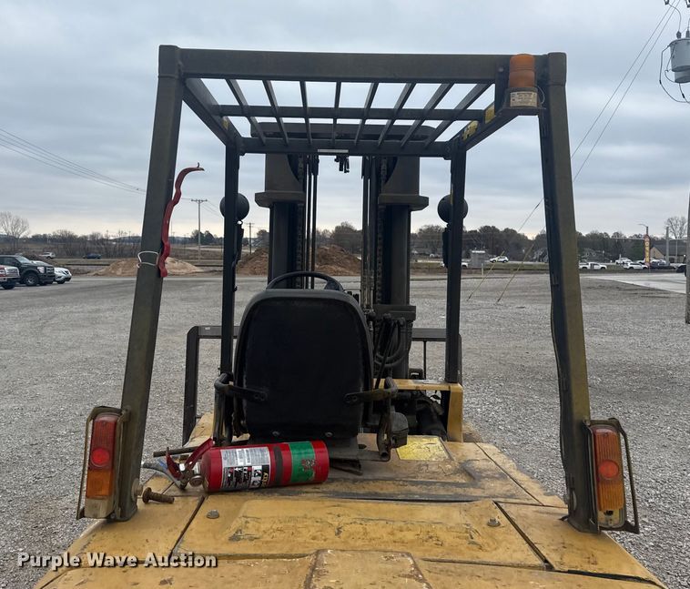 image for item DQ4170 Caterpillar DP45 forklift