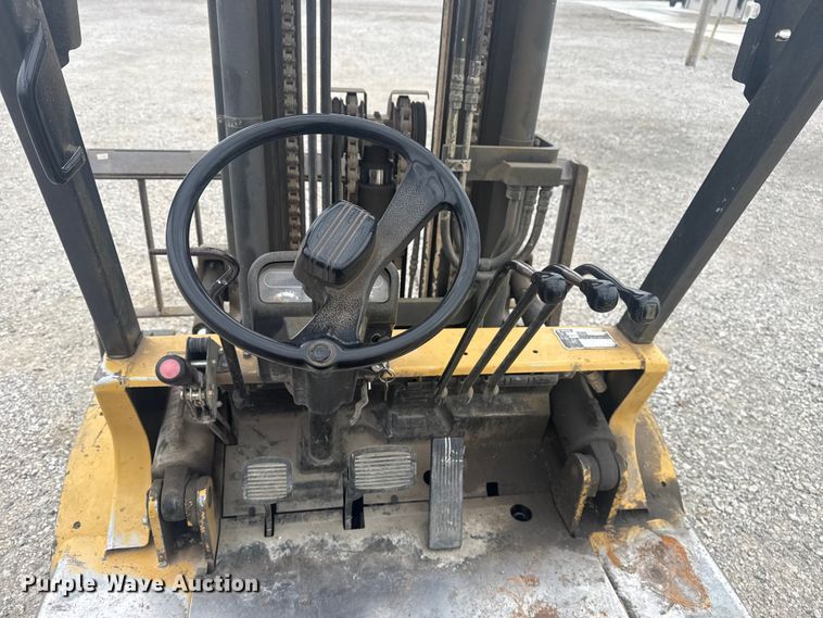 image for item DQ4170 Caterpillar DP45 forklift